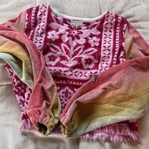 Four Birds Nest Top, Small